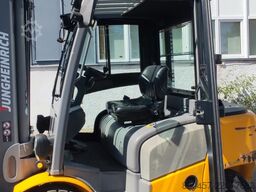 Jungheinrich DFG425 5.5m/ 610mh/ 4v
