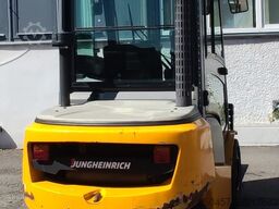 Jungheinrich DFG425 5.5m/ 610mh/ 4v