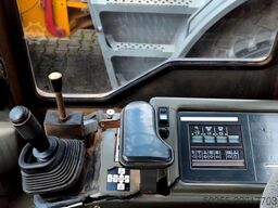 KOMATSU WA 270 Top wie Liebherr 524/538