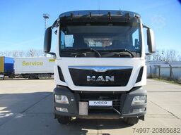 MAN 26.440 / 6 x 4 / Meiller