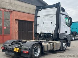 MERCEDES-BENZ Actros 1845 Mega Retarder ACC Spur. As. HU 3x