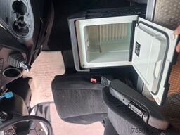 MERCEDES-BENZ Actros 1845 Mega Retarder ACC Spur. As. HU 3x