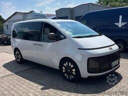 HYUNDAI STARIA 2.2 CRDi Signature-4WD-Bose-Pano-Voll