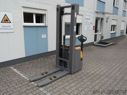Jungheinrich EJC 214 - 5,35 m Triplex - 265 Stunden