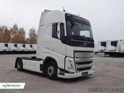 VOLVO FH 460 Globetrotter XL i-Save SideSkirts