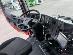Mercedes-Benz Arocs 3243 8x4 Schwarzmüller / Swiss-Vehicle