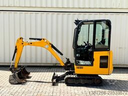 JCB 15C-1 / 982 H /  3 x Löffel / Kabine