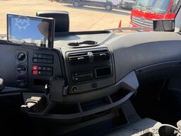 MERCEDES-BENZ ATEGO 1324 L Koffer 6,50 m LBW BÄR 1,5 T*LASI