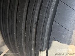 Schmitz Cargobull Curtainsider Mega