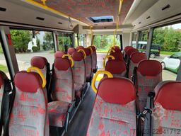 MERCEDES-BENZ 30 Sitzer Schul- Transferbus 519 Lagerfahrzeug