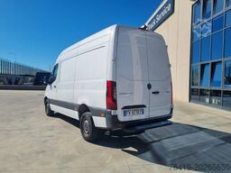 Mercedes-Benz SPRINTER T25-105