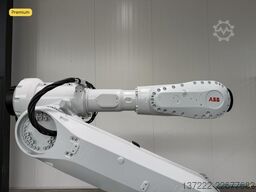ABB IRB 6700-205/2.8