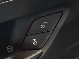 MERCEDES-BENZ Sprinter 317 BlueTEC Lang 2 x Schiebetür Klima