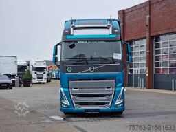 Volvo FH 500 Globetrotter XL Cartransporter Blyss Mod...