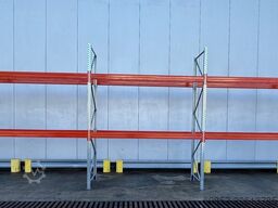 ca. 14 lfm. Palettenregale H: 350cm Fachlast: 3000 kg , 45 Palettenplätze