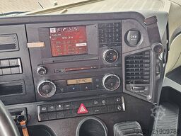 MERCEDES-BENZ ACTROS 1843