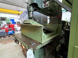 SCM R9