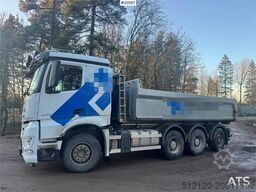Mercedes-Benz Arocs 3253 tridem hook truck