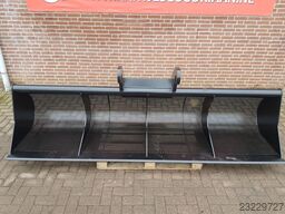  AGM Baggerbak 3 meter breed CW 3