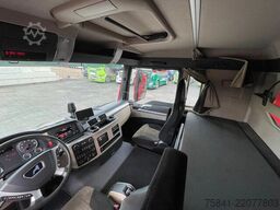 MAN TGS 26.400 TGS 26.400 6x2-4 BL KIPPER HIAB 302 ...