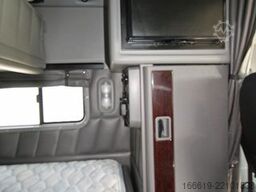 PETERBILT 389
