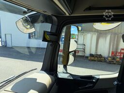 MERCEDES-BENZ 2540 LL 6x2/4 Kühlkoffer 8.2m LBW 2,5t  Carrier