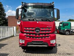 MERCEDES-BENZ 3248 Abroller mit HMF 2430 Kran + Greifer 8x4