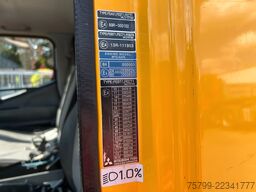 FUSO Canter 7C18 Pritsche+HIAB XS 066 DUO Kran