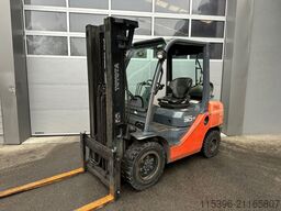 Toyota 02-8FGF30 - TRIPLEX 4,7 m