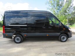 Mercedes-Benz Sprinter 317