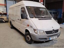 Mercedes-Benz Sprinter 313