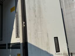 SCHMITZ CARGOBULL SKO 24, Thermo King A 400, sehr guter Zustand