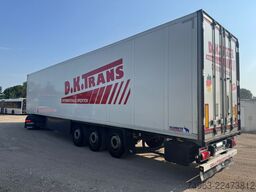 SCHMITZ CARGOBULL SKO 24, Thermo King A 400, sehr guter Zustand