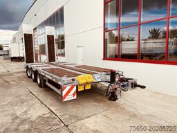 Möslein TT 28  Tridem- Tieflader 3 Achs, gelenktNeufahrzeug