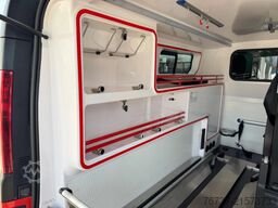 Renault Trafic **AMBULANCE-RETTUNGSWAGEN**