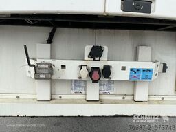Schmitz Cargobull Tiefkühler Multitemp Doppelstock Trennwand