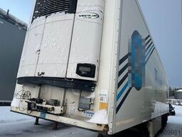 Schmitz Cargobull closed semi-trailer w/ Carrier aggregate and lift