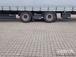 Berger Curtainsider Mega Getränke