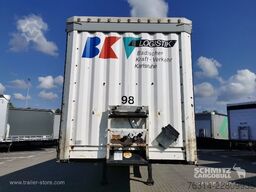 Krone Curtainsider Standard Getränke