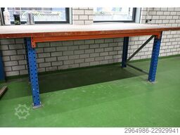  Industrial Workbench