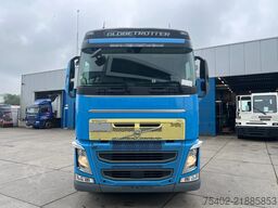 Volvo FH 13.500 Globetrotter / 6x2/4 / 2x Tank