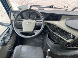 Volvo FH 13.500 Globetrotter / 6x2/4 / 2x Tank