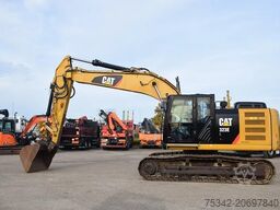 Caterpillar 323E-stock id2
