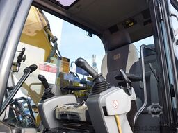 Caterpillar 323E-stock id2