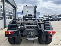 Mercedes-Benz Arocs 4058 AS 6x6 Tractor Head 180T Push Pull E...
