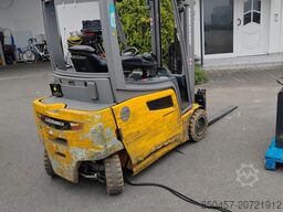 Jungheinrich EFG320 no battery ( 3 st paket )