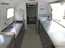 Airstream Land Yacht Overlander Catering + Foodtrailer