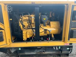CATERPILLAR DE65E3 / Stromerzeuger / 60KVA / 2017 / 17.917h