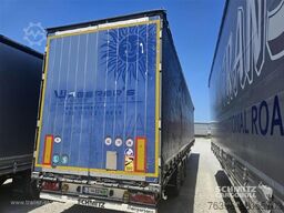 Schmitz Cargobull Semitrailer Curtainsider Mega