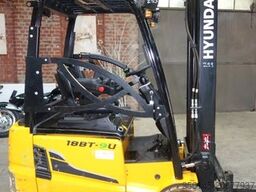 HYUNDAI 18BT-9U UVV Neu 4,25m Hubh 1680kg Ladegerät